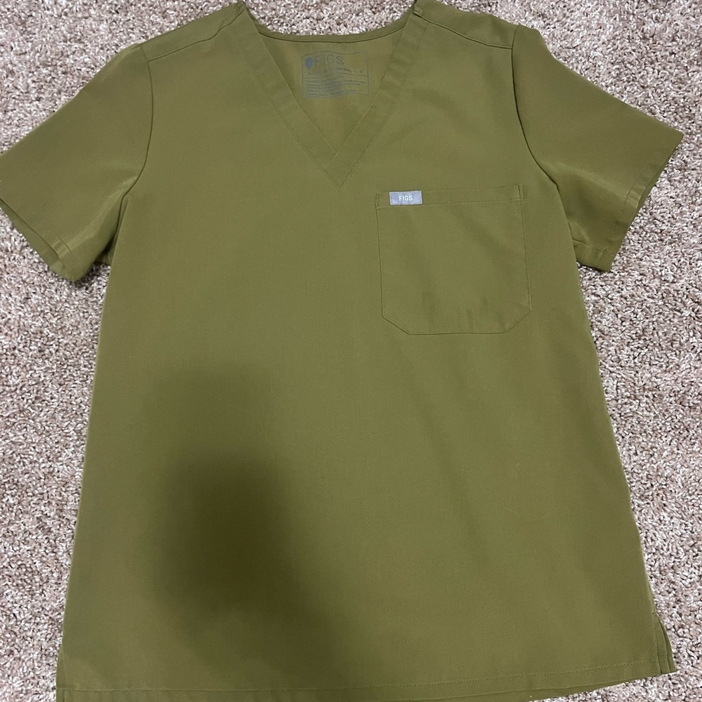 Women’s figs one pocket Catarina scrub top